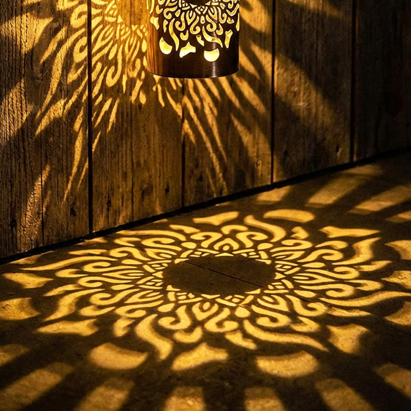 🌞✨ Solcellsdriven mandala-projektorlampa