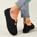🔥 Slip-On Platta Skor i Konstmocka för Dam – Tidlös Repknutdesign i Svart & Beige 🍂