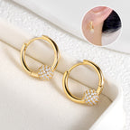 💫 BEGRÆNSET TILBUD: 50 % RABAT! 💍 Guldøreringe med cirkel og lille kugle – delikate, lette og alsidige ✨