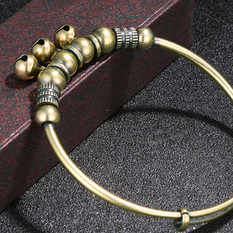 ✨ BEGRÄNSAD TID: 50 % RABATT! ✨ Justerbart armband med klockor – vintage-mässing, pärlor, klingande ljud, lättviktigt 💫