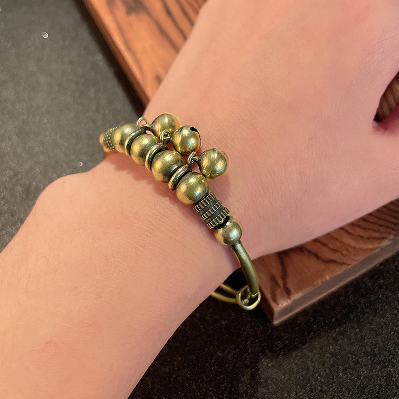 ✨ BEGRÄNSAD TID: 50 % RABATT! ✨ Justerbart armband med klockor – vintage-mässing, pärlor, klingande ljud, lättviktigt 💫