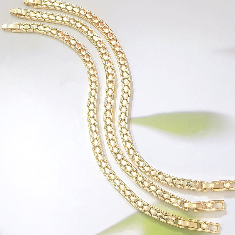 🎉 Rea 2026 – Över 13 000 sålda! 💞 Elegant guldfärgat kedjearmband för dame