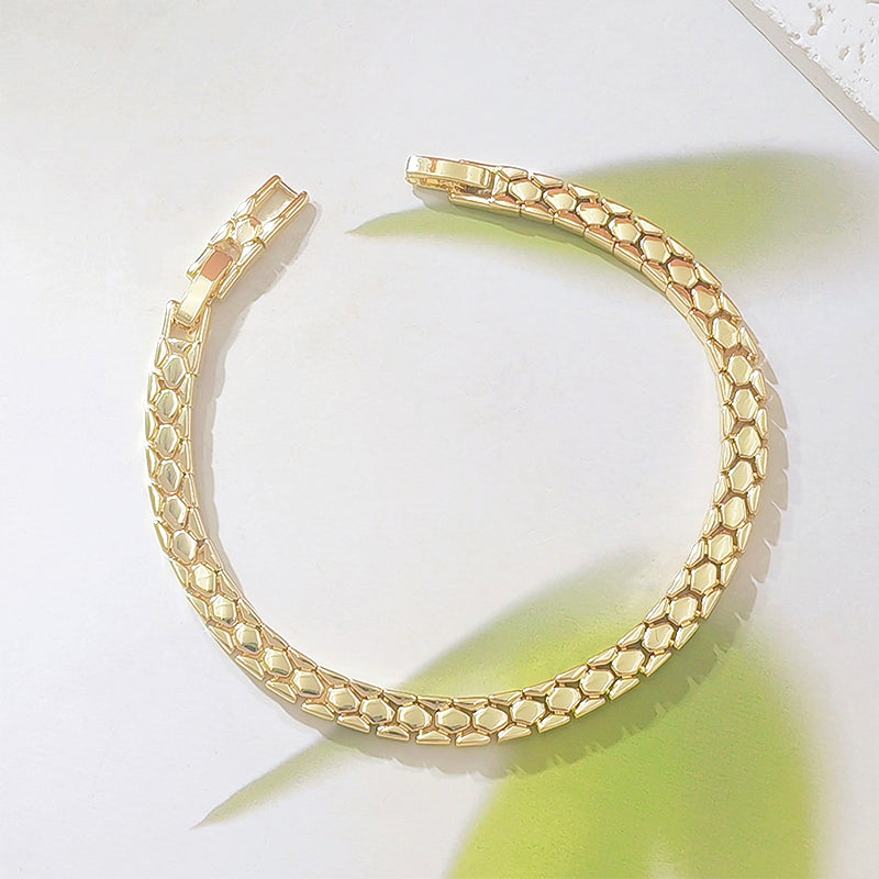 🎉 Rea 2026 – Över 13 000 sålda! 💞 Elegant guldfärgat kedjearmband för dame