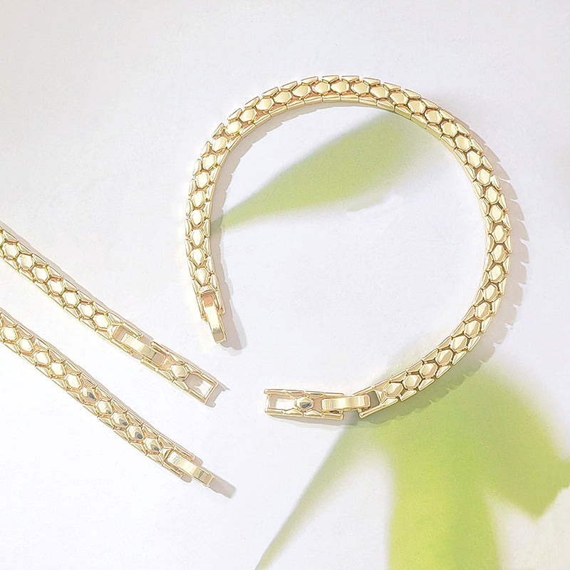 🎉 Rea 2026 – Över 13 000 sålda! 💞 Elegant guldfärgat kedjearmband för dame